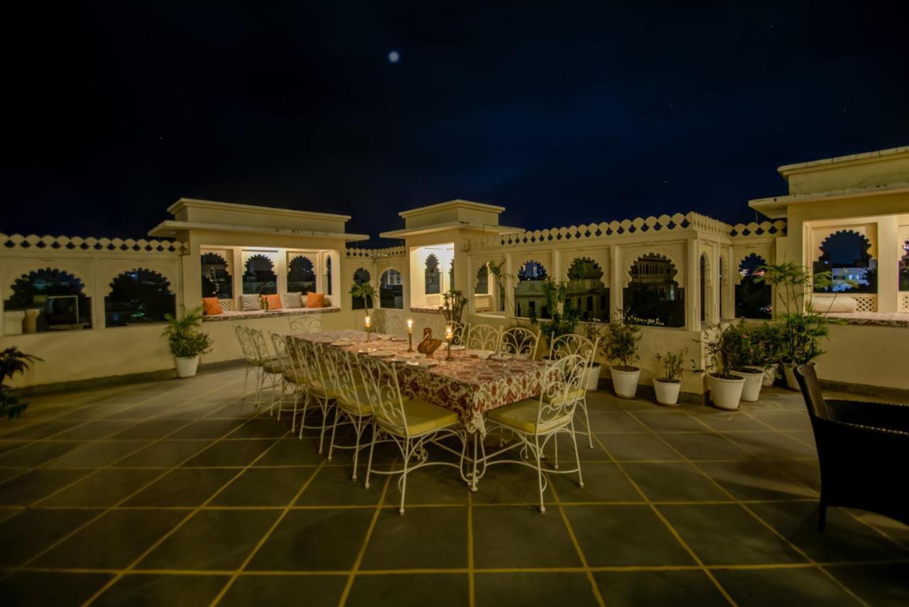 Akshay Niwas Boutique Luxury Hotel Udaipur Bagian luar foto
