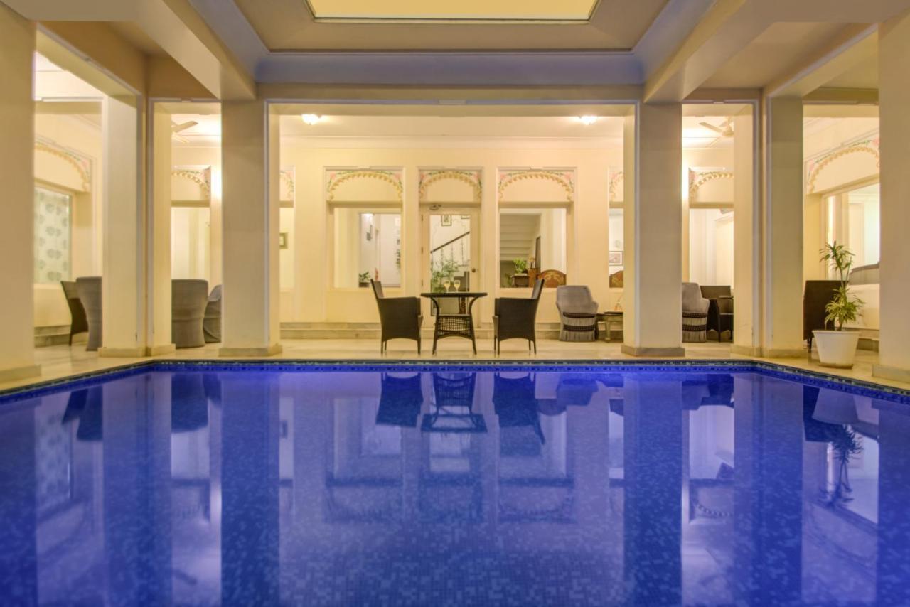 Akshay Niwas Boutique Luxury Hotel Udaipur Bagian luar foto