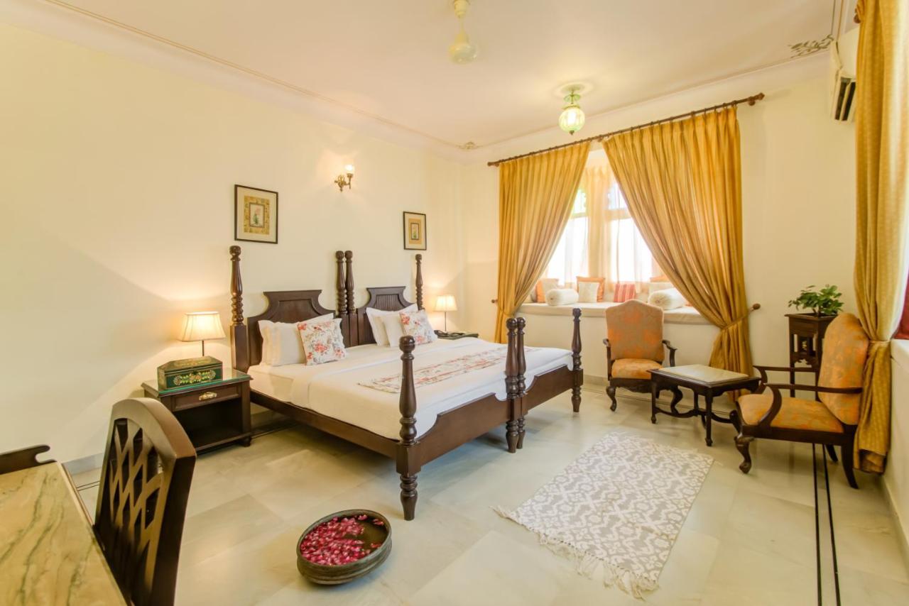 Akshay Niwas Boutique Luxury Hotel Udaipur Bagian luar foto