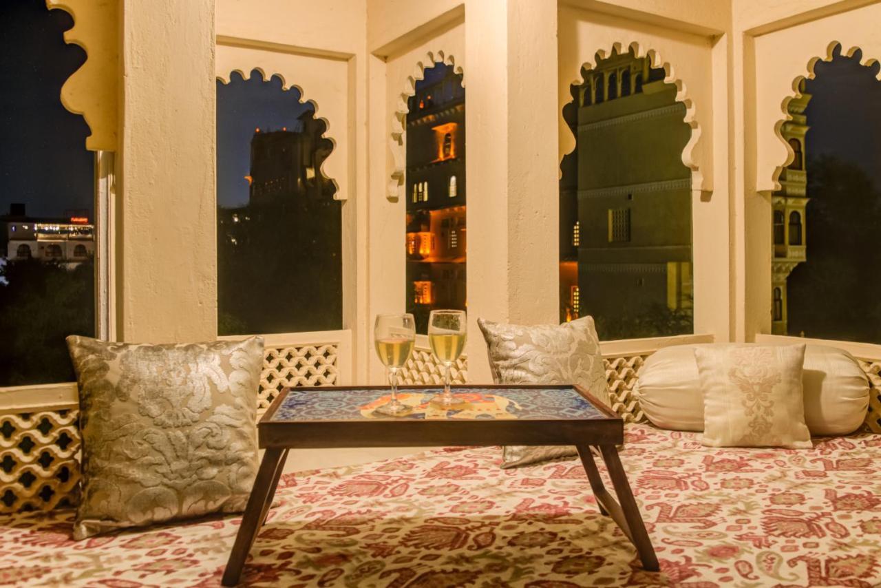 Akshay Niwas Boutique Luxury Hotel Udaipur Bagian luar foto