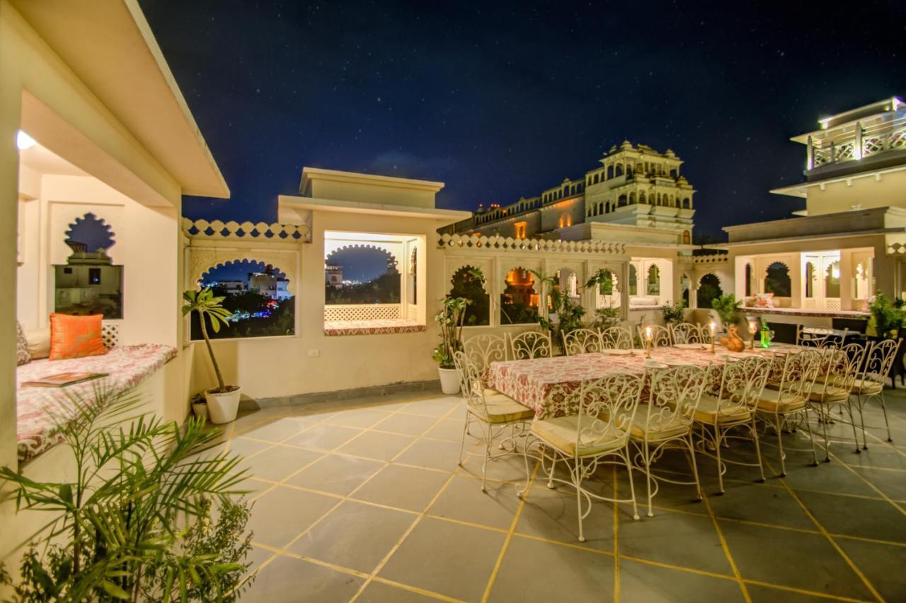 Akshay Niwas Boutique Luxury Hotel Udaipur Bagian luar foto