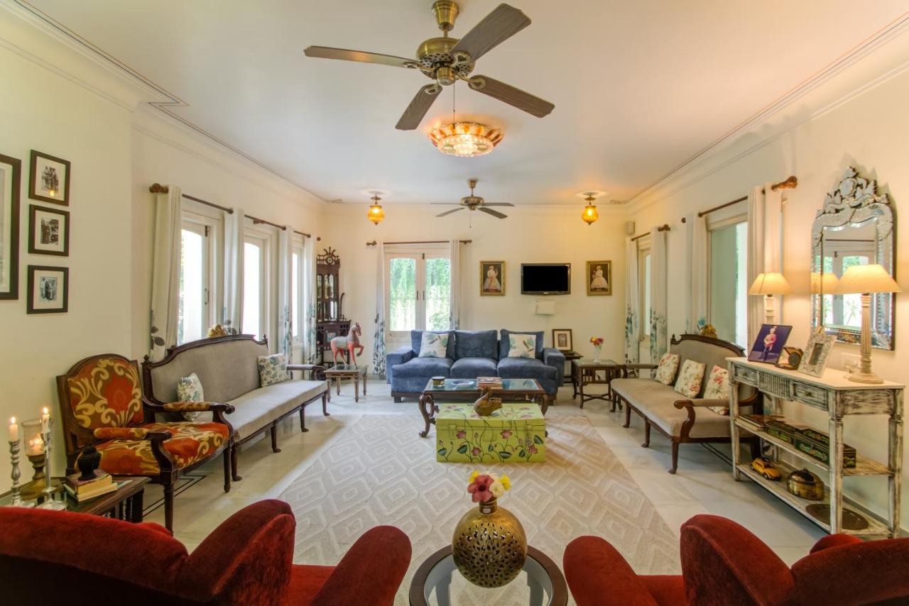 Akshay Niwas Boutique Luxury Hotel Udaipur Bagian luar foto