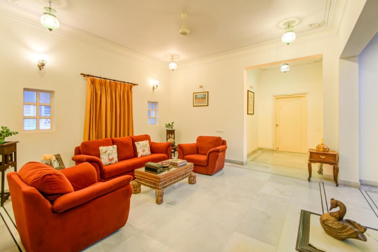 Akshay Niwas Boutique Luxury Hotel Udaipur Bagian luar foto