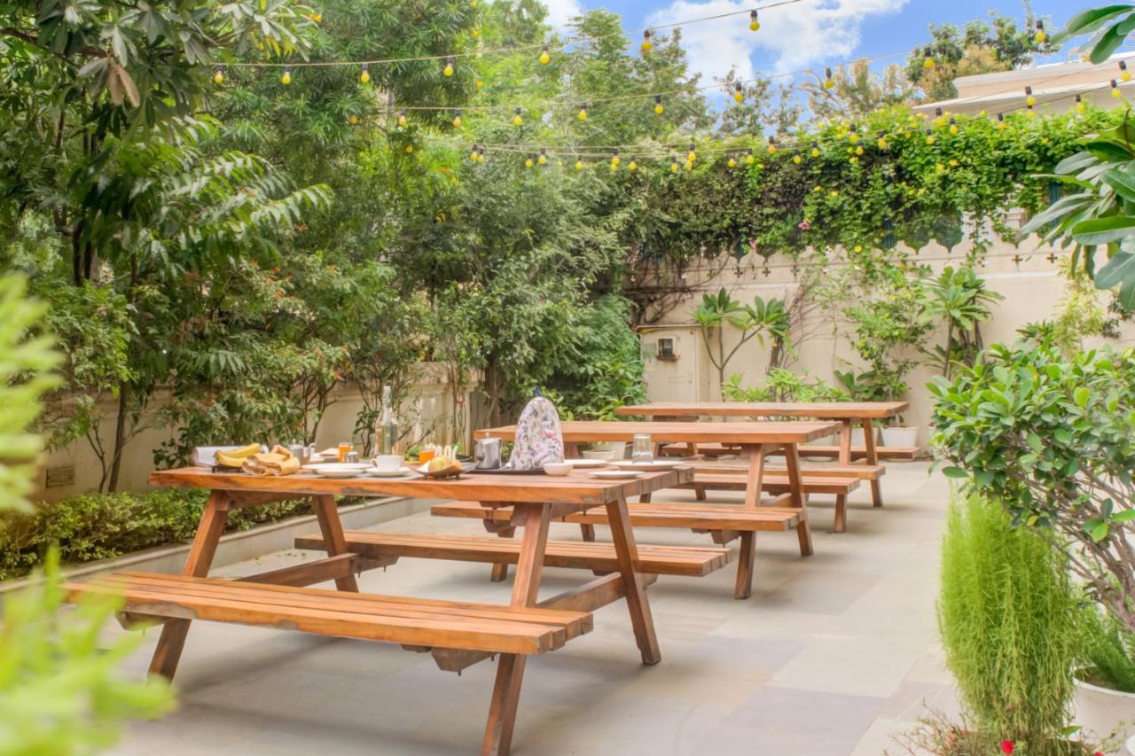 Akshay Niwas Boutique Luxury Hotel Udaipur Bagian luar foto